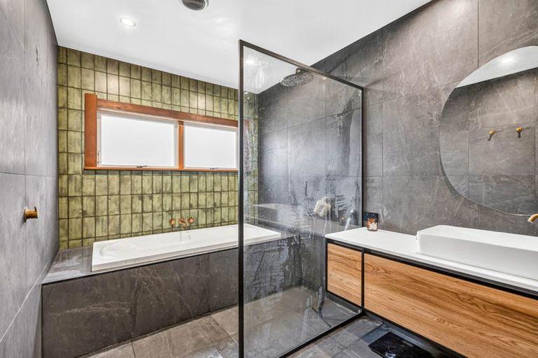 Photo of property in 202 Studholme Street, Morrinsville, 3300