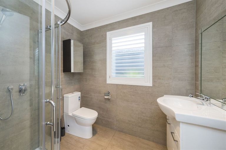 Photo of property in 5 Butler Place, Fitzherbert, Palmerston North, 4410