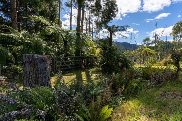 Photo of property in 396 Mangaone South Road, Reikorangi, Waikanae, 5391