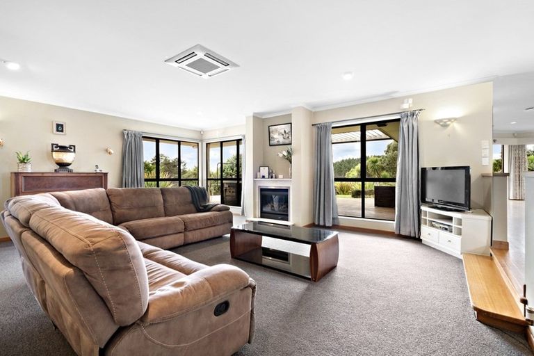 Photo of property in 132 Muriwai Valley Road, Muriwai, Waimauku, 0881