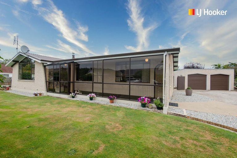 Photo of property in 16 Wickliffe Street, Mosgiel, 9024