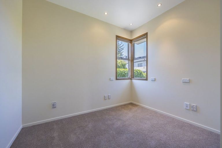 Photo of property in 54 Nile Road, Milford, Auckland, 0620