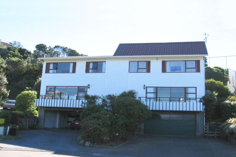 Photo of property in 1/76 Lohia Street, Khandallah, Wellington, 6035