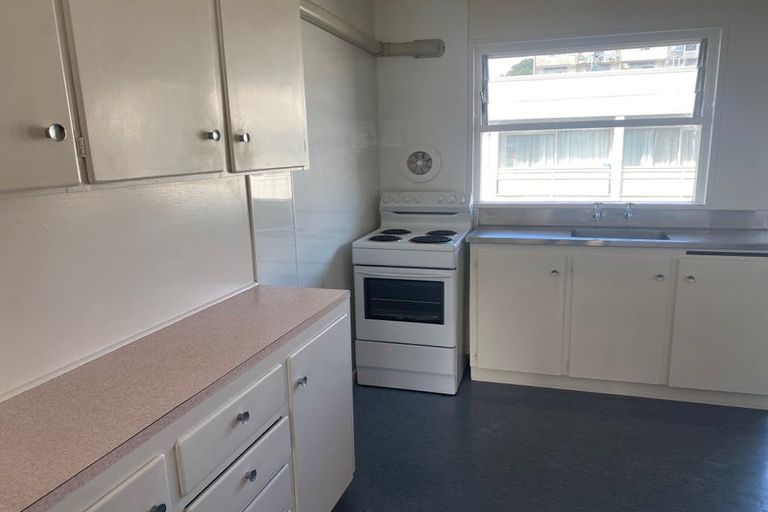 Photo of property in 9 Esplanade Road, Mount Eden, Auckland, 1024