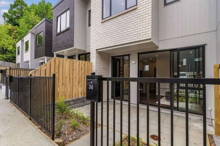 Photo of property in 36 Tokai Place, Glen Eden, Auckland, 0602