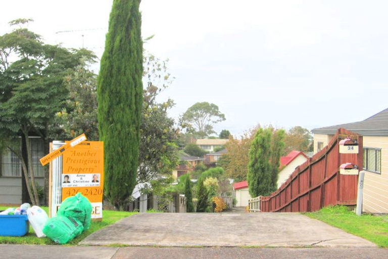 Photo of property in 34 Rosario Crescent, Red Beach, 0932