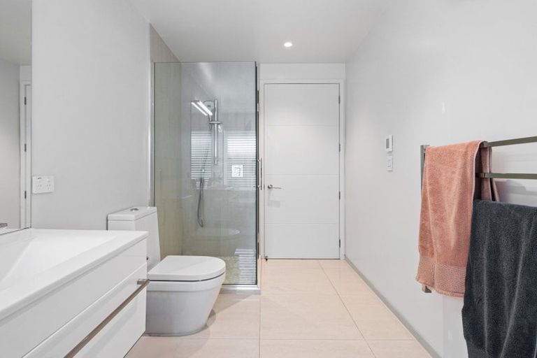 Photo of property in 5 Rockport Place, Parklands, Christchurch, 8083