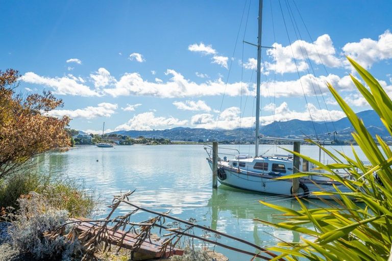 Photo of property in 1/96 Point Road, Monaco, Nelson, 7011