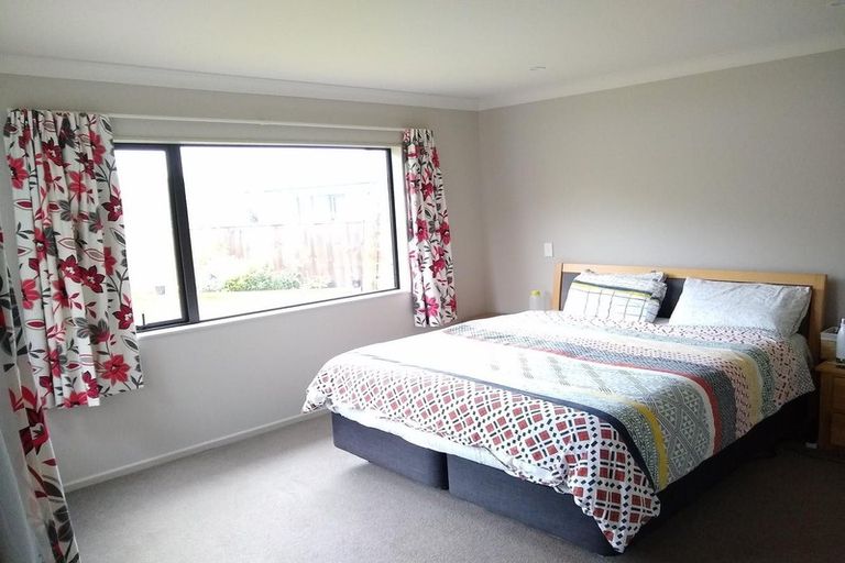 Photo of property in 12 Moonsail Drive, Whitby, Porirua, 5024