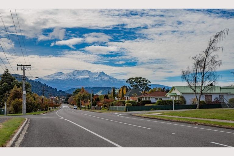 Photo of property in 37 Goldfinch Street, Ohakune, 4625