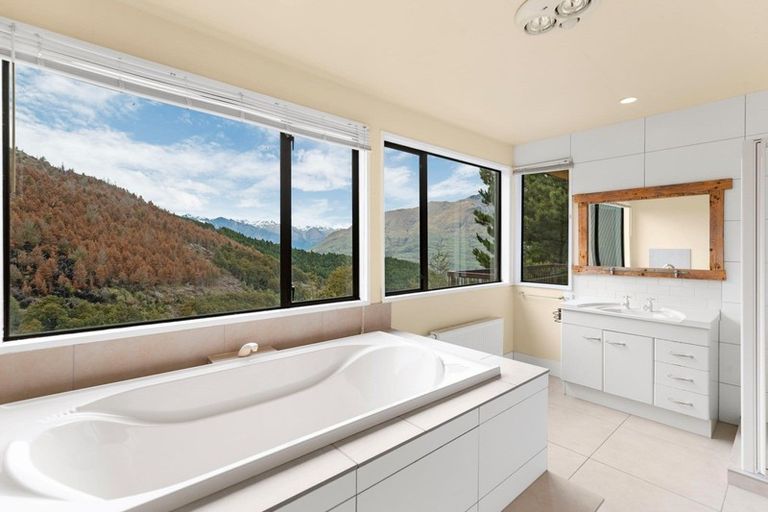 Photo of property in 156 Alpine Retreat Road, Ben Lomond, Queenstown, 9371