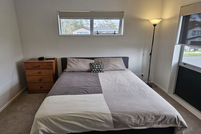 Photo of property in 64 Mettam Drive, Swanson, Auckland, 0614