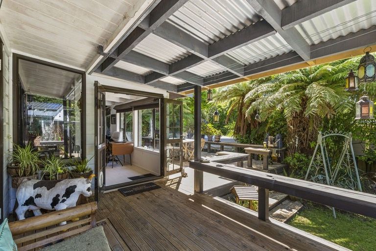 Photo of property in 15 Tombleson Road, Lake Rotoma, Rotorua, 3074