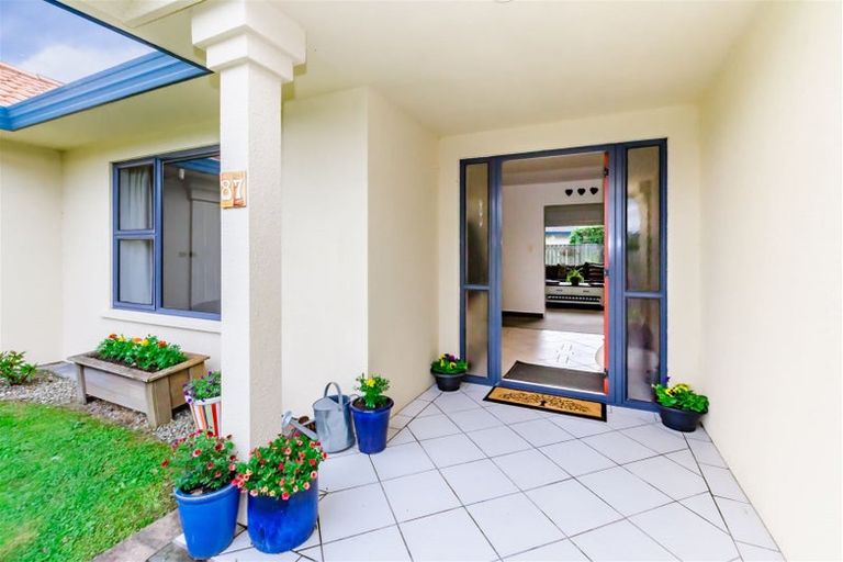 Photo of property in 87 Cedar Drive, Paraparaumu Beach, Paraparaumu, 5032