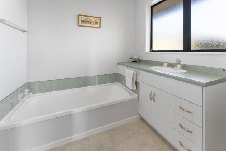 Photo of property in 44 Olympus Way, Richmond, 7020