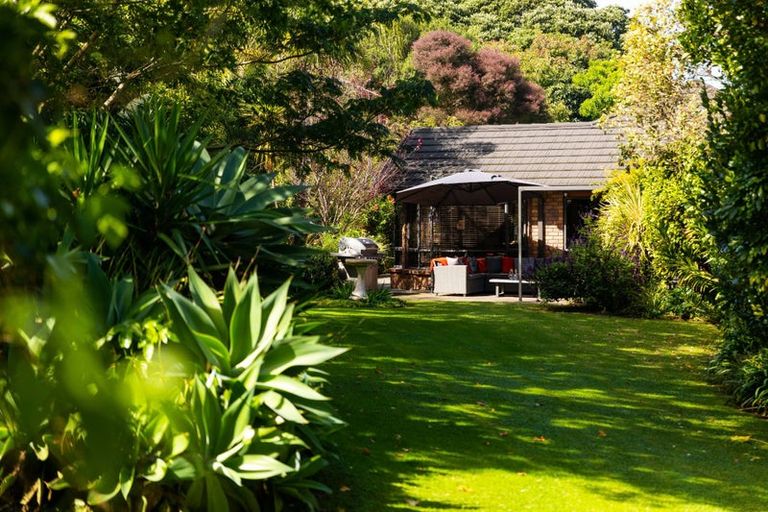 Photo of property in 80 Koutunui Road, Athenree, Katikati, 3177