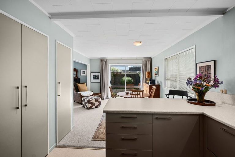 Photo of property in 4/12 Beach Street, Fitzroy, New Plymouth, 4312