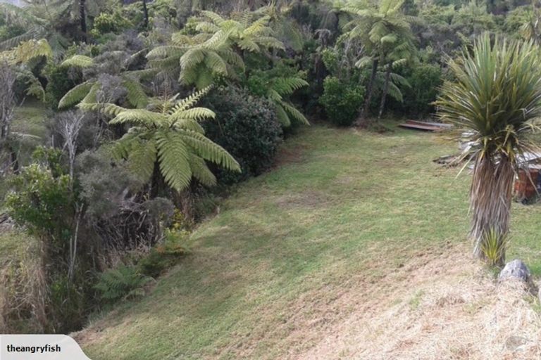 Photo of property in 20 Clifftop Lane, Cape Foulwind, 7892