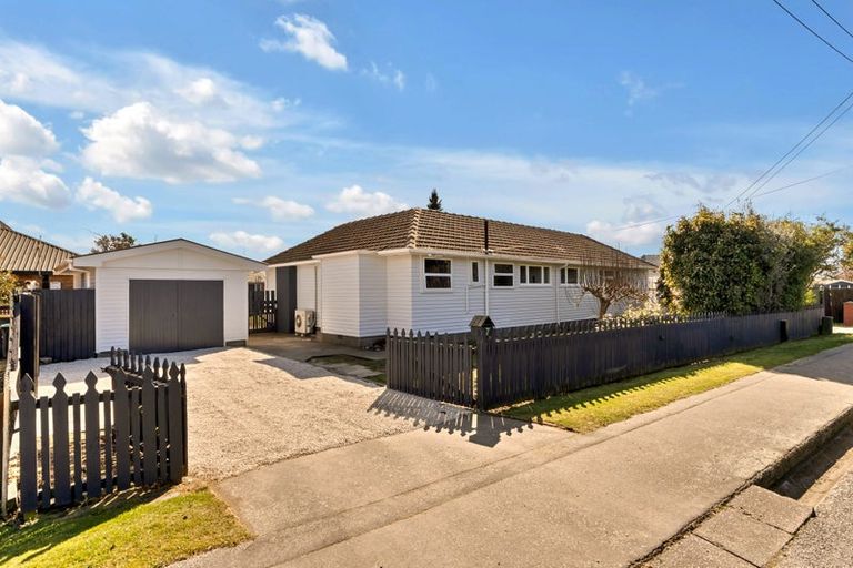 Photo of property in 7 Oakhampton Street, Hornby, Christchurch, 8042