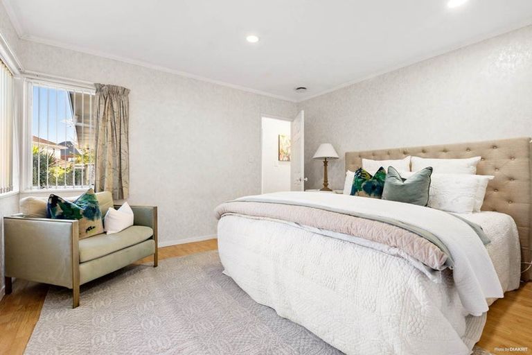 Photo of property in 2/32 Kilimanjaro Drive, Northpark, Auckland, 2013