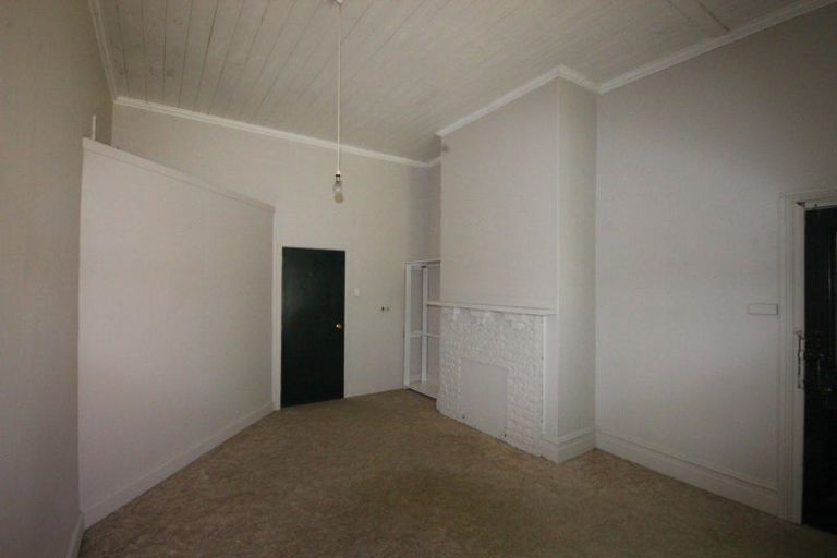 Photo of property in 8 Rolleston Street, Hokowhitu, Palmerston North, 4410