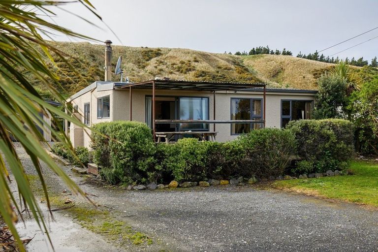 Photo of property in 19 South Bay Parade, South Bay, Kaikoura, 7300