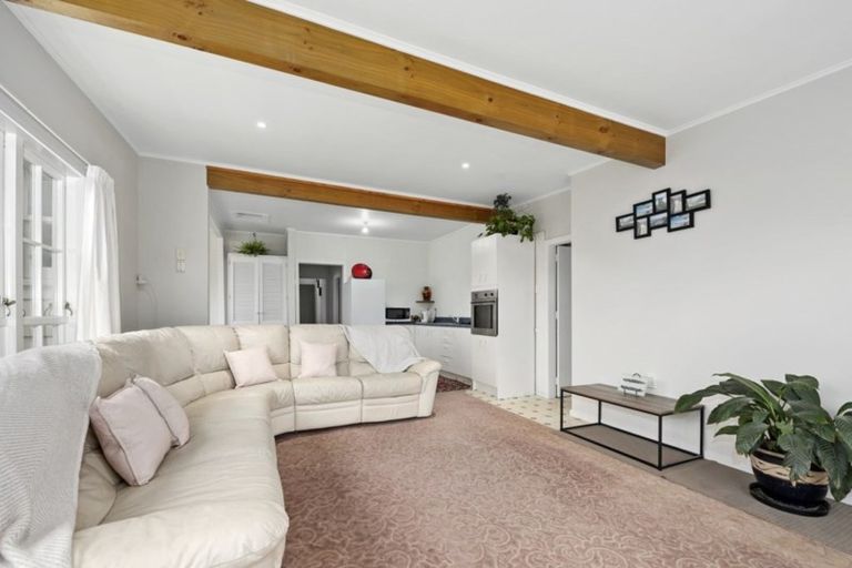Photo of property in 42 York Street, Moera, Lower Hutt, 5010