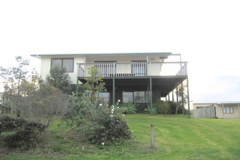 Photo of property in 111 Tangaroa Road, Whangamata, 3620