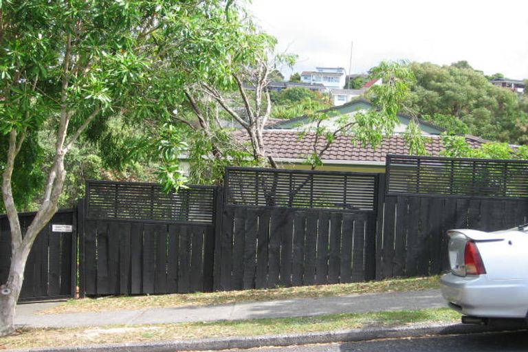 Photo of property in 96 Weatherly Road, Torbay, Auckland, 0630