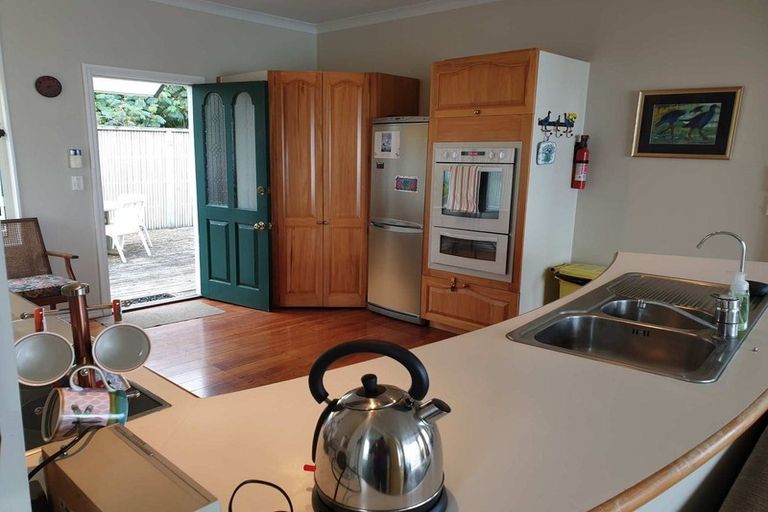 Photo of property in 19 The Crescent, Raumati South, Paraparaumu, 5032