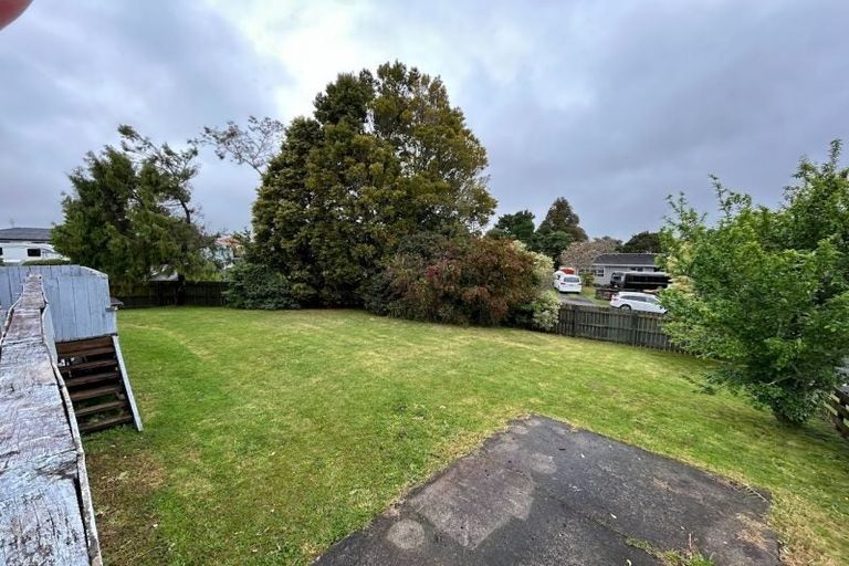 Photo of property in 8 Leatham Crescent, Opaheke, Papakura, 2113