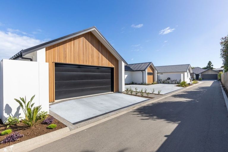 Photo of property in 20b Gordon Street, Glen Avon, New Plymouth, 4312