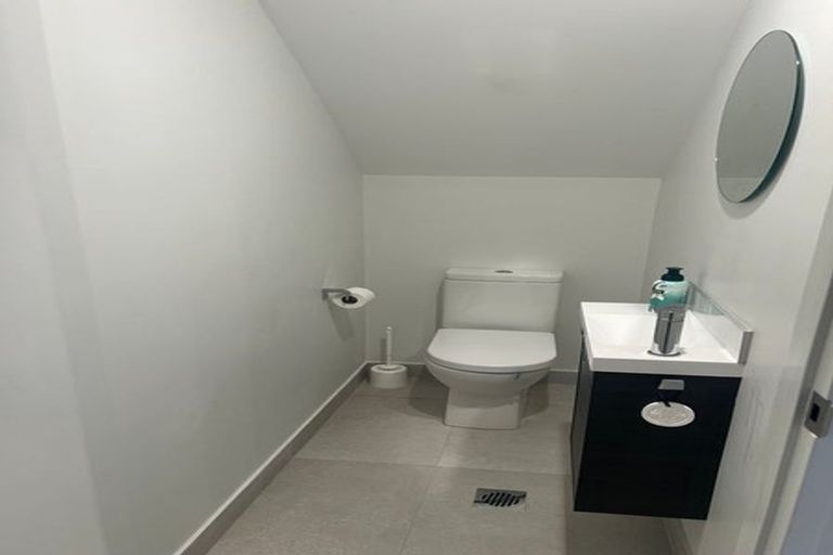 Photo of property in 10 Paterae Lane, Flat Bush, Auckland, 2019