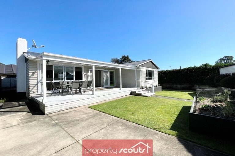 Photo of property in 3b Wheeler Place, Upper Vogeltown, New Plymouth, 4310