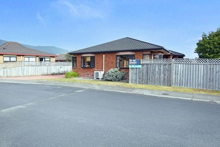 Photo of property in 3 Evergreen Way, Stoke, Nelson, 7011