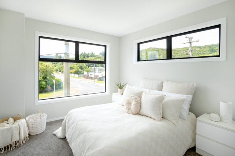 Photo of property in 4 Reading Street, Wainuiomata, Lower Hutt, 5014