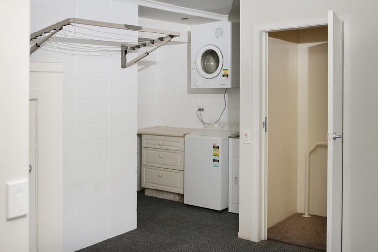 Photo of property in The Strand, 5/16 Ronald Street, Strandon, New Plymouth, 4312