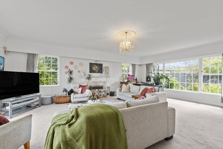 Photo of property in 33 Montgomery Terrace, Hokowhitu, Palmerston North, 4410