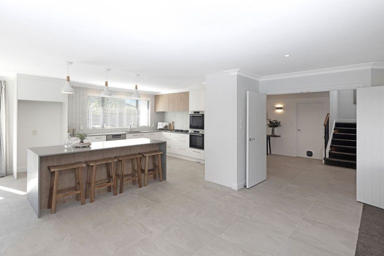 Photo of property in 16 Makora Street, Fendalton, Christchurch, 8041