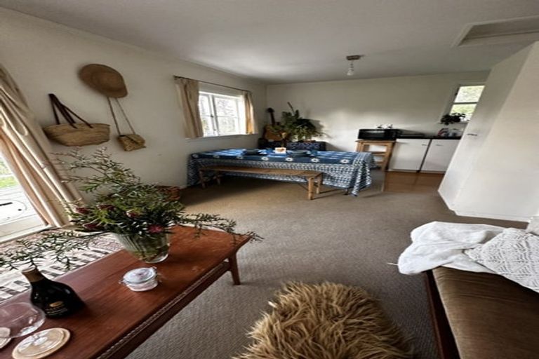 Photo of property in 280 Riverhead Road, Riverhead, Kumeu, 0892