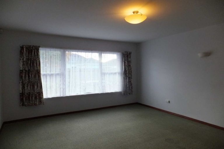 Photo of property in 120 Hamilton Avenue, Ilam, Christchurch, 8041