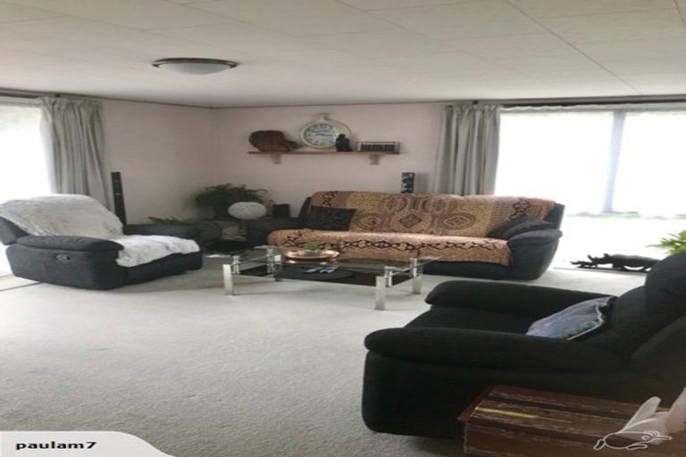 Photo of property in 1/23 Midgley Road, West Harbour, Auckland, 0618