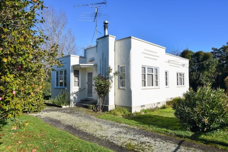 Photo of property in 1 Rhodes Street, Carterton, 5713