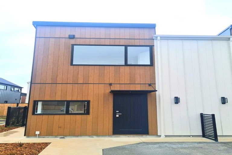 Photo of property in 13 Betty Boyes Street, Wallaceville, Upper Hutt, 5018