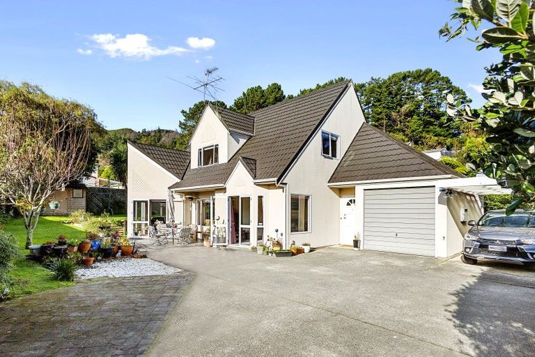 Photo of property in 42a Manuka Street, Stokes Valley, Lower Hutt, 5019