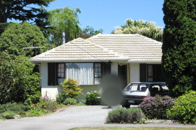 Photo of property in 359 Avonhead Road, Avonhead, Christchurch, 8042