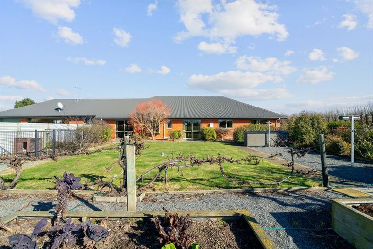 Photo of property in 3 Westview Drive, Tinwald, Ashburton, 7700