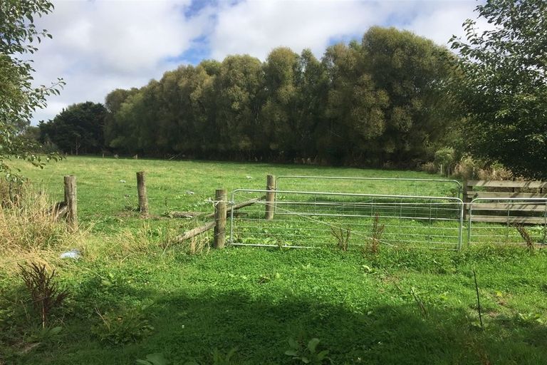 Photo of property in 36 Painua Road, Hokio Beach, Levin, 5571