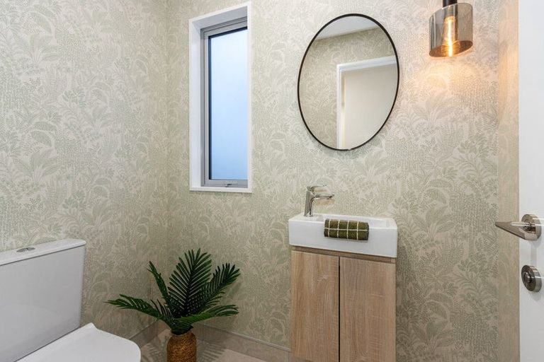 Photo of property in 5 Lorenzos Lane, Halswell, Christchurch, 8025