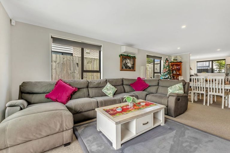 Photo of property in 90 Banks Street, Marfell, New Plymouth, 4310